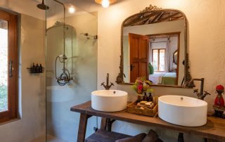 Marks-Camp-Xscape4u-Bathroom-Lalibela-Game-reserve