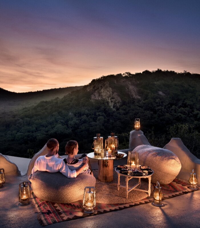 Rooftop-dining-and-romance-at-andBeyond-Phinda-Rock-Lodge-Xscape4u