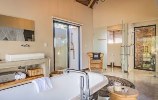 Elephant-Point-Matumi-Bathroom-Kruger-National-Park-Xscape4u